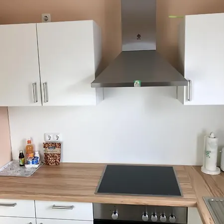 Ostseebrise 12 Im Haus Stranddistel, Komfortable Im 1 Og Fur 3 Personen In * זינקסט