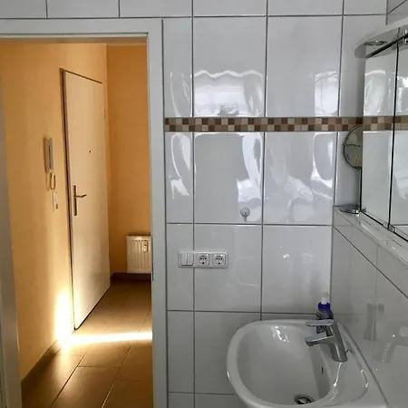 דירה Ostseebrise 12 Im Haus Stranddistel, Komfortable Im 1 Og Fur 3 Personen In זינקסט