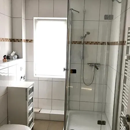 Ostseebrise 12 Im Haus Stranddistel, Komfortable Im 1 Og Fur 3 Personen In Apartmán